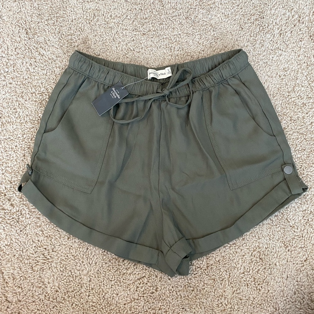 NWT Abercrombie & Fitch Shorts